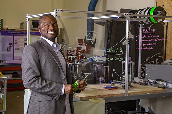 Layer by layer: FAMU-FSU College of Engineering professor develops new 3D printing technology